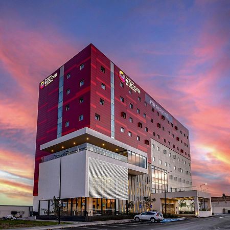 Ramada Encore By Wyndham Guadalajara Aeropuerto Las Pintas Exterior foto