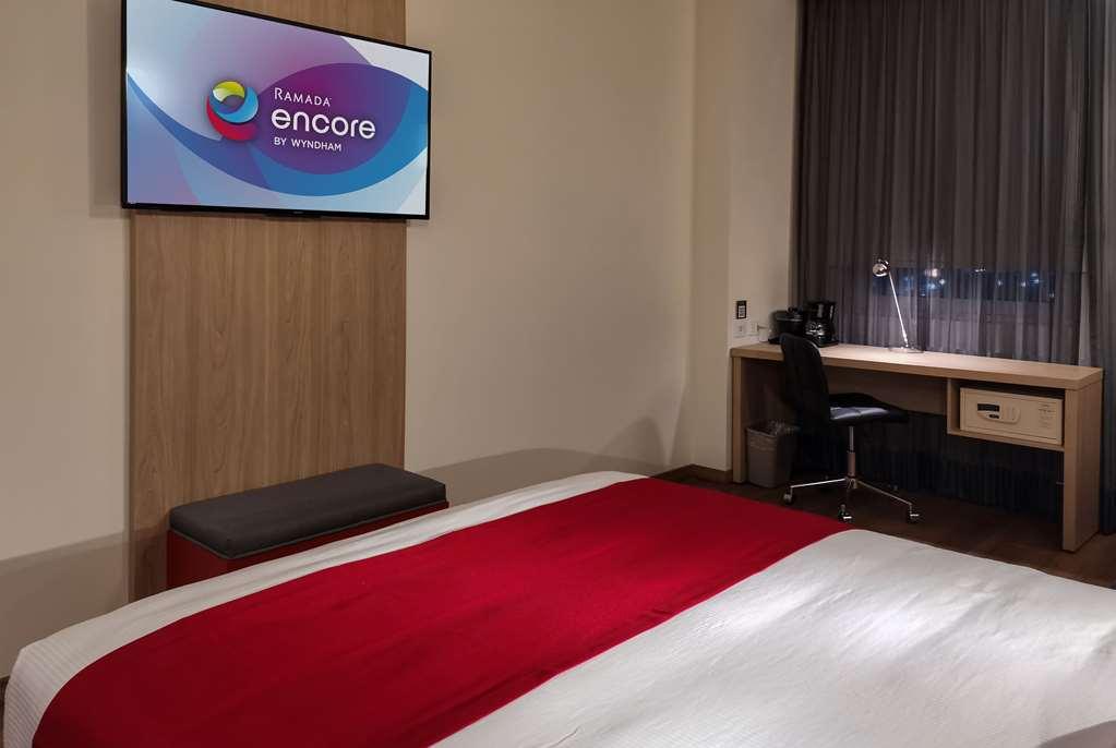 Ramada Encore By Wyndham Guadalajara Aeropuerto Las Pintas Zimmer foto